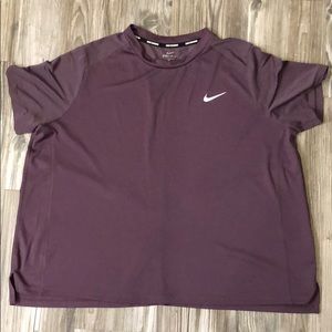 Nike Women’s Plus Size Dri-Fit Running shirt